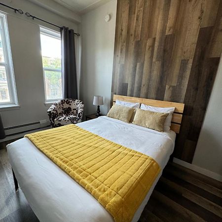 Commercial Hotel Edmonton Dış mekan fotoğraf