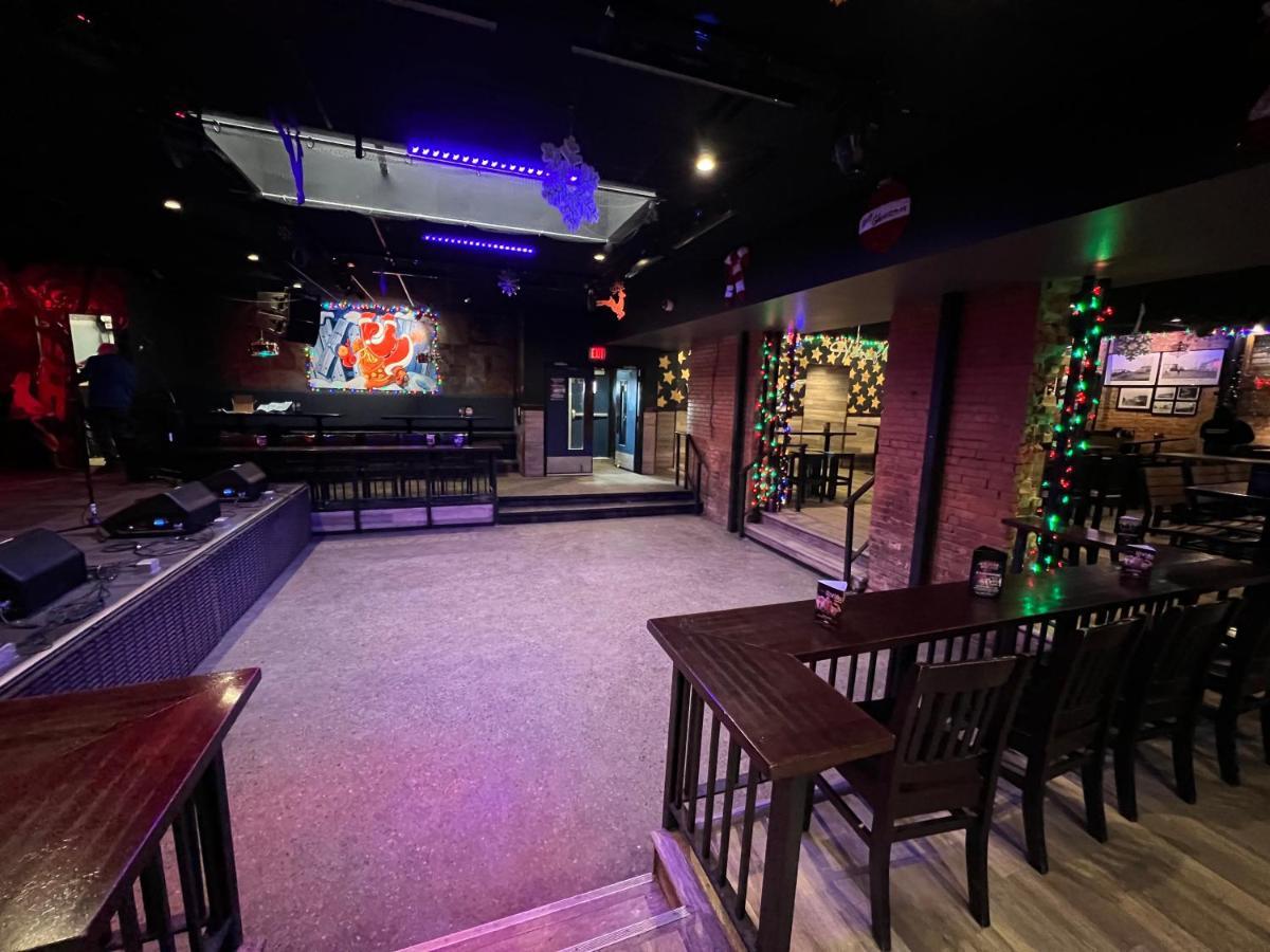 Commercial Hotel Edmonton Dış mekan fotoğraf