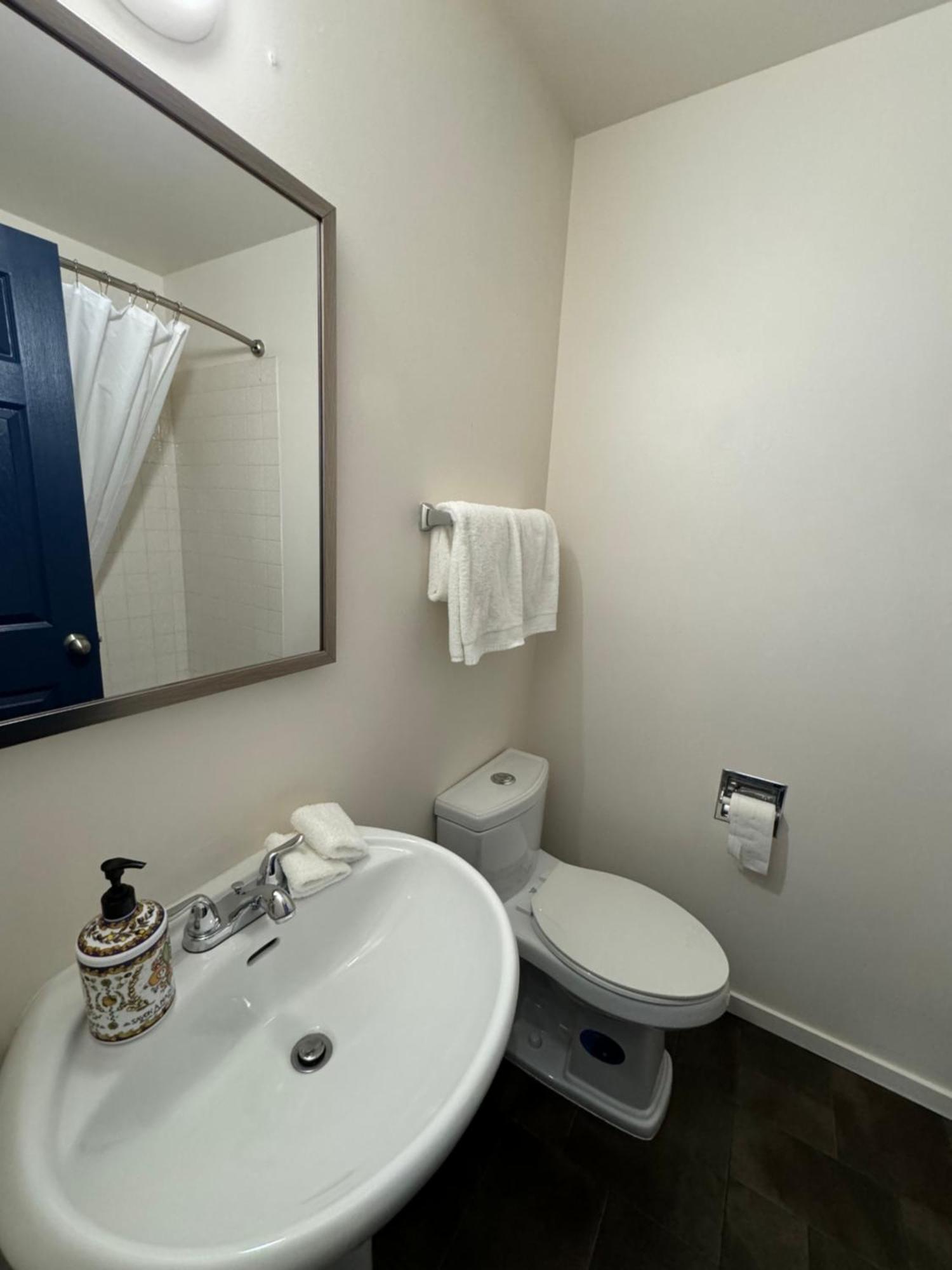 Commercial Hotel Edmonton Dış mekan fotoğraf